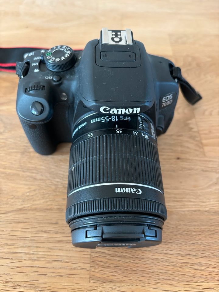 Canon EOS700D Spiegelreflex, EF-S 18-55mm in Stuttgart