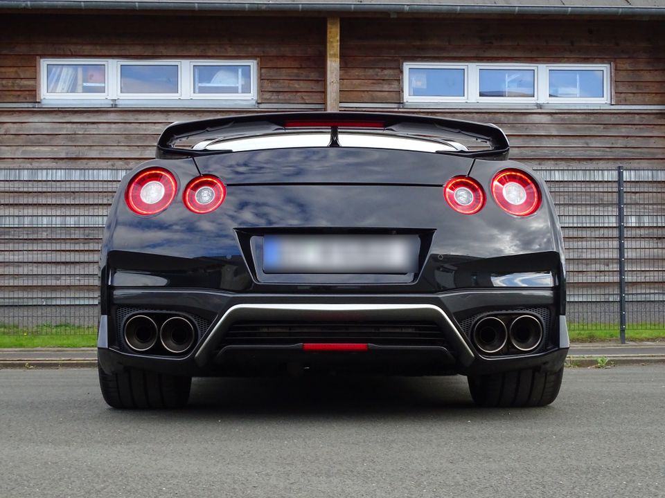 Nissan GTR R35 3.8 Black Edition in Langenberg