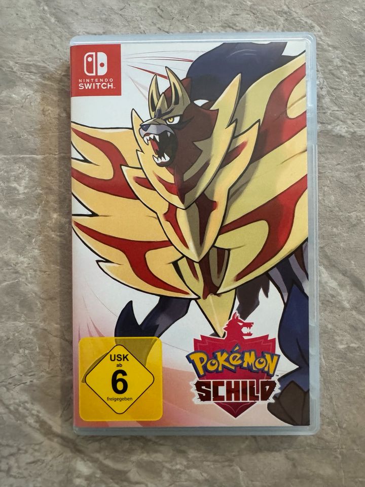 Pokémon Schild Nintendo Switch Spiel in Grünwald