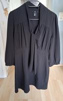 H&M schickes schwarzes Kleid mit Schluppe Gr. 40/42 Bayern - Hallstadt Vorschau