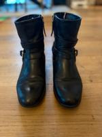Schwarze Tommy Hilfiger Lederstiefel halbhoch in 39 Wandsbek - Hamburg Rahlstedt Vorschau