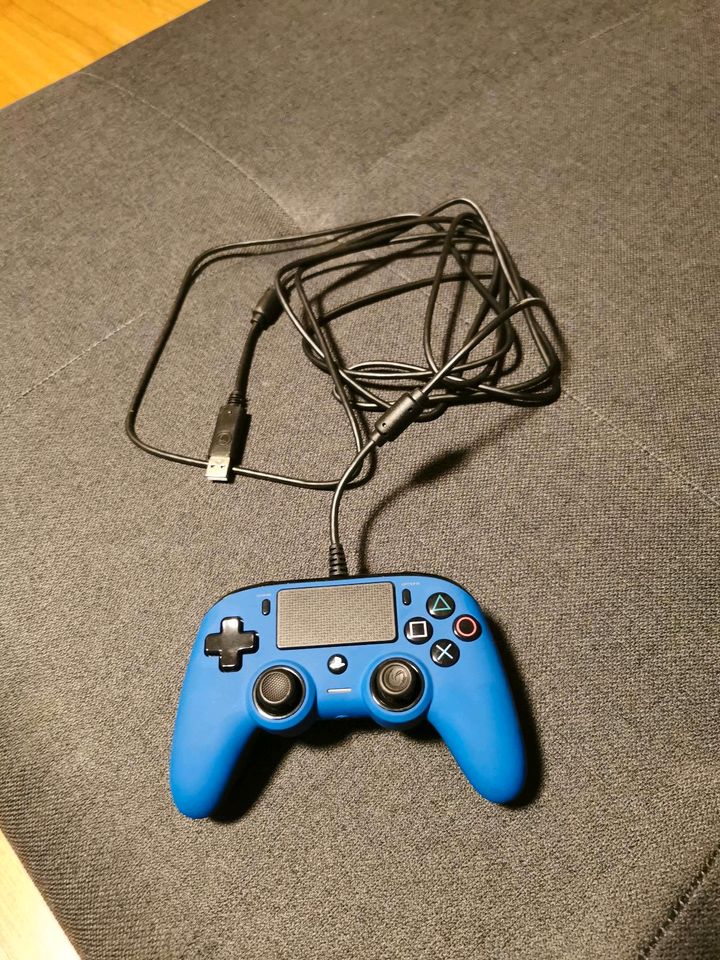 Ps4 Scuf Controller mit Kabel in Celle