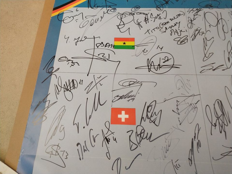 Autogramme Fußball Nationalteams WM 2006 Italien Ghana Unikat top in Langenhagen