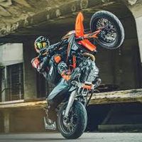 125 Supermoto gesucht Düsseldorf - Reisholz Vorschau