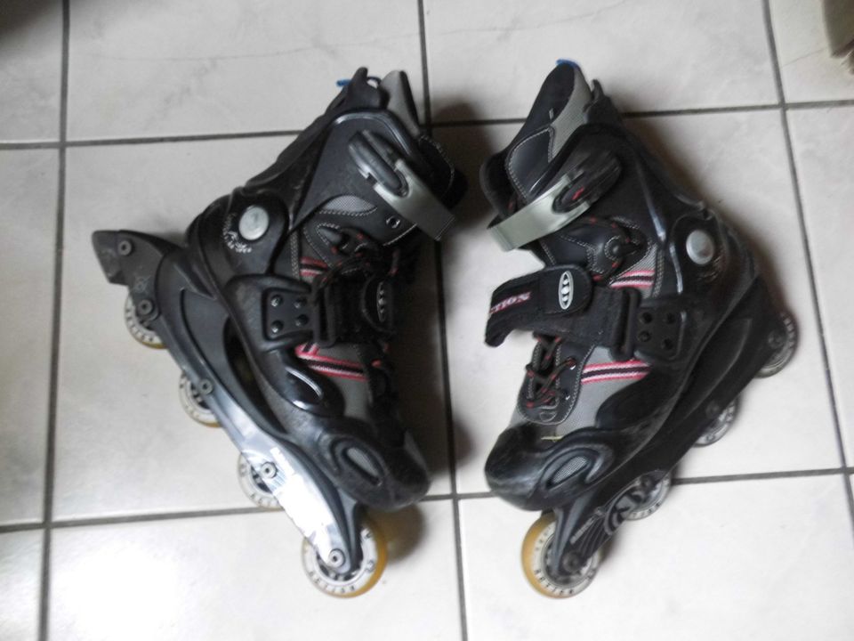 Inliner Inline-Skates Gr.37 Marke Action ABEC 1 / und Handschoner in Dortmund