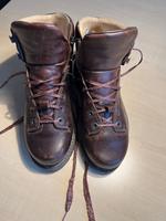 Feste Halbhohe Halbschuhe / Wanderschuhe Größe 4 / 37 von Vibram West - Zeilsheim Vorschau