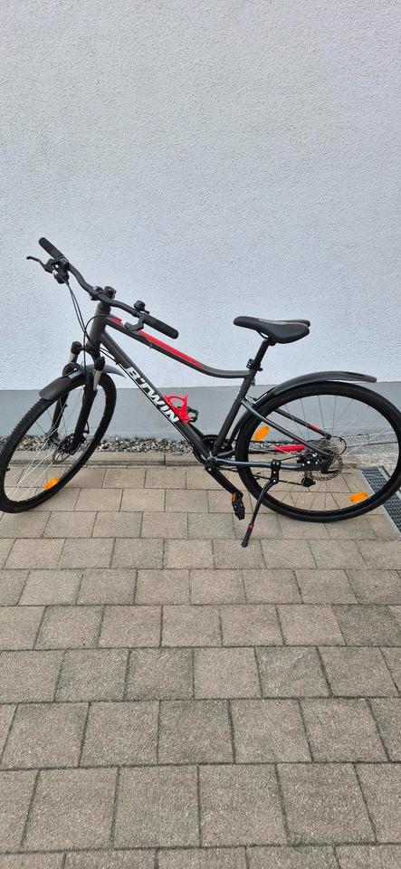 Fahrrad Riverside 500 Crossbike 28 Zoll grau / rot Größe M in Passau