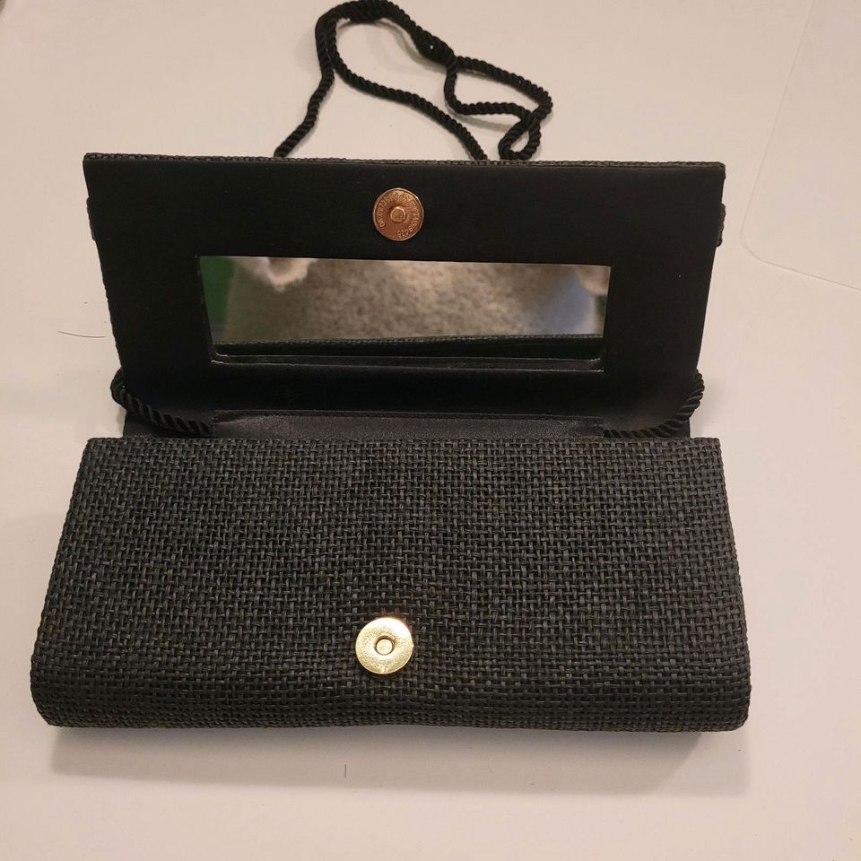 DAMENHANDTASCHE, CLUTCH AUS FRANKREICH  !!! in Bremen