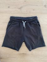 H&M Shorts kurze Hose dunkelgrau Gr. 146 Nordrhein-Westfalen - Oerlinghausen Vorschau