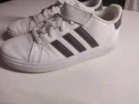 Turnschuhe von Adidas Sachsen - Riesa Vorschau