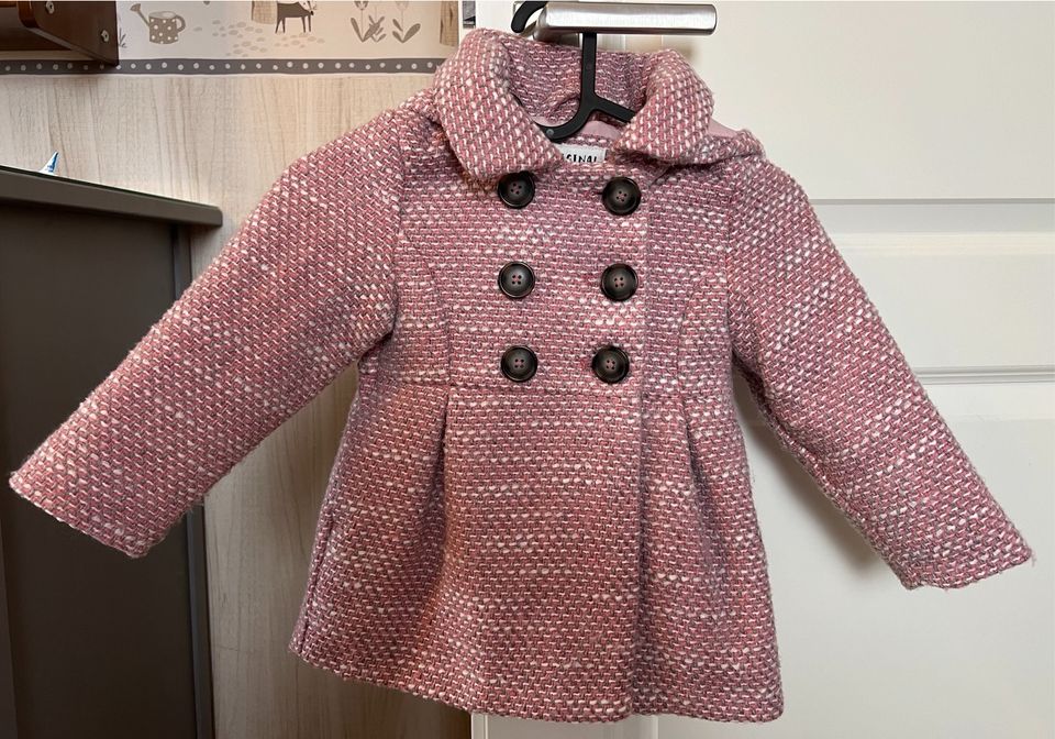 Mädchen Kinder Jacke Mantel Kapuze C&A dunkelrosa Größe 98 in Niedersachsen  - Leiferde | Babykleidung Größe 98 kaufen | eBay Kleinanzeigen ist jetzt  Kleinanzeigen