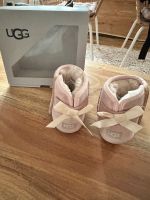 UGG Jesse Bow II rosa Gr. 18 Bayern - Hirschau Vorschau