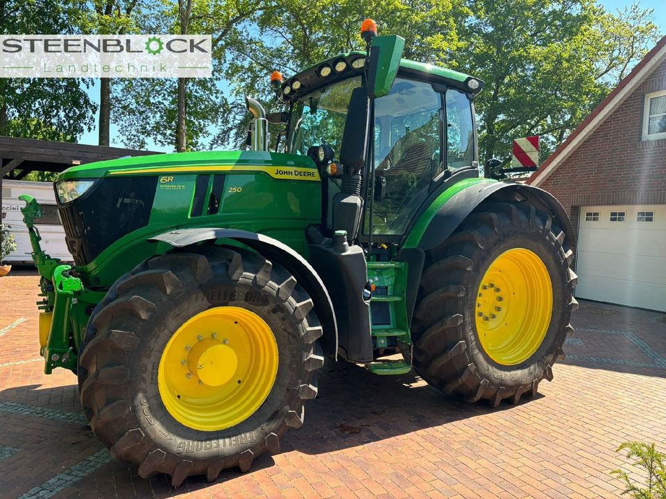 John Deere 6R250 // 6250R in Uplengen