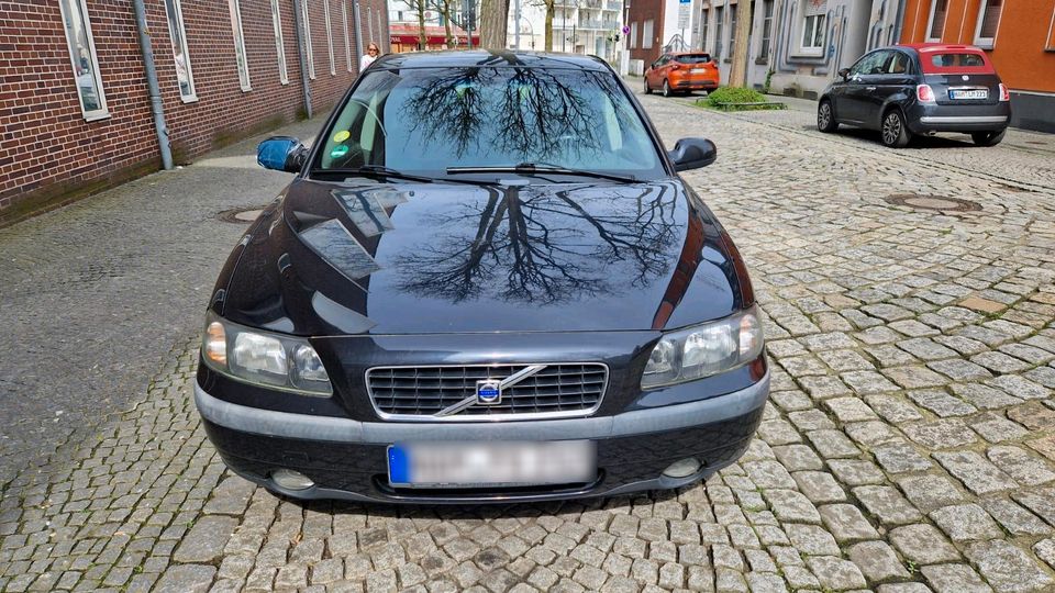 Volvo S60 TÜV 09/2025 in Hamm