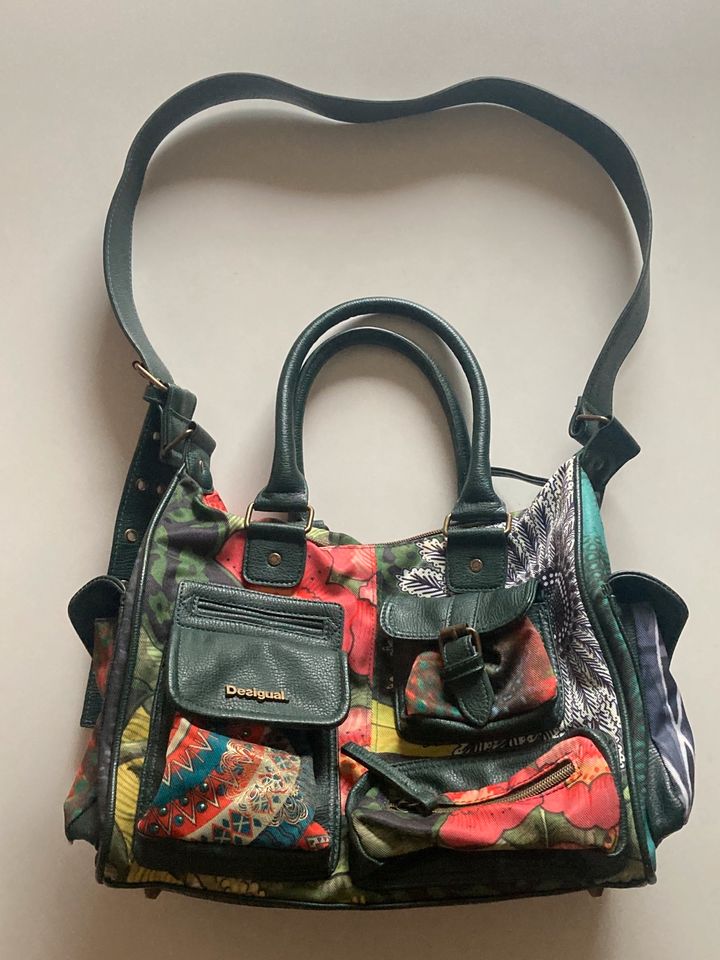 ⭐️ Desigual Tasche Umhängetasche Handtasche grün bunt Shopper in Essen -  Altenessen | eBay Kleinanzeigen ist jetzt Kleinanzeigen