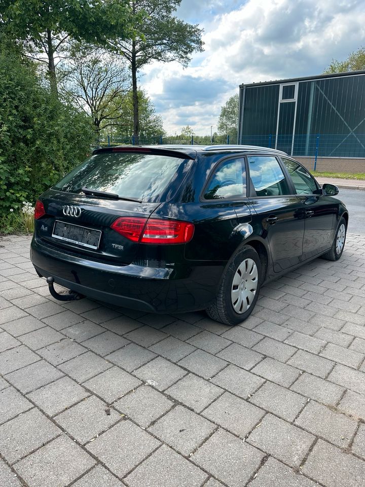 Audi A4 B8  1,8  Benziner in Bremen