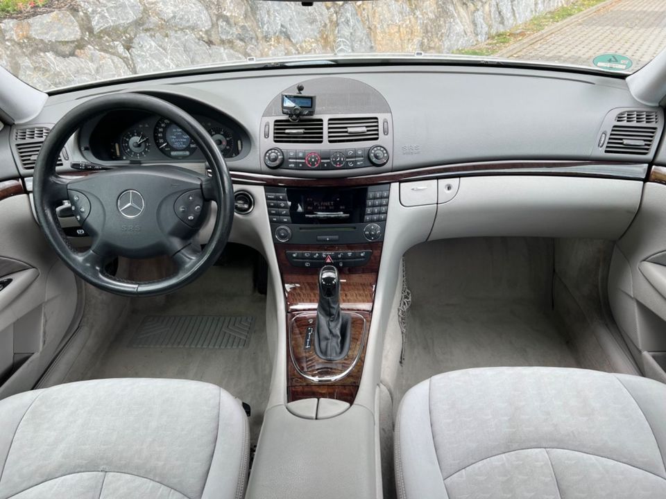 Mercedes-Benz E 220 T CDI Automatik in Wetzlar