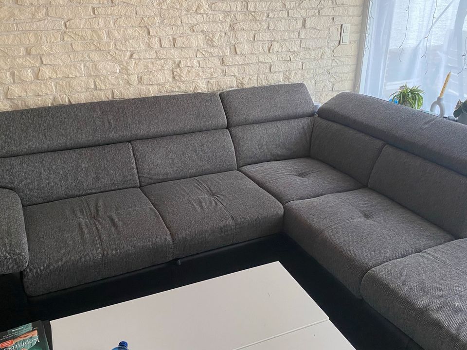 Sofa, schwarz grau meliert in Espelkamp