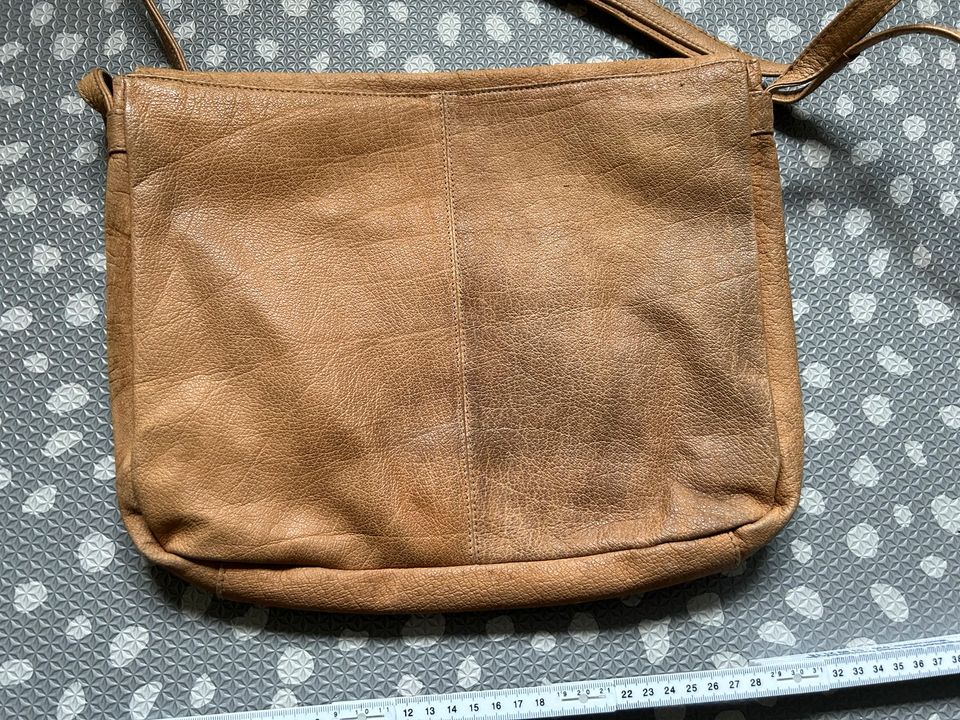 Echtleder Cognac Tasche Handtasche Umhängetasche Vintage Retro in Berlin