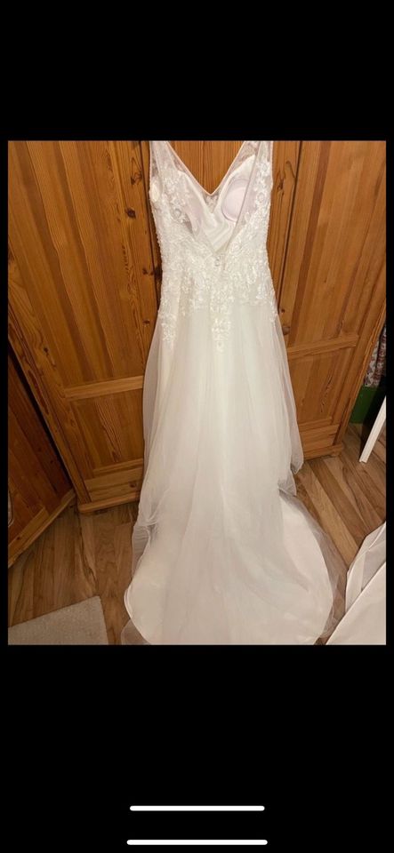 Brautkleid Valerie Schleier Glitzer in Lüdenscheid