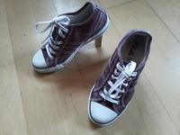 Sneakers von Fila dunkelrot Gr.39, 12€ Hessen - Karben Vorschau