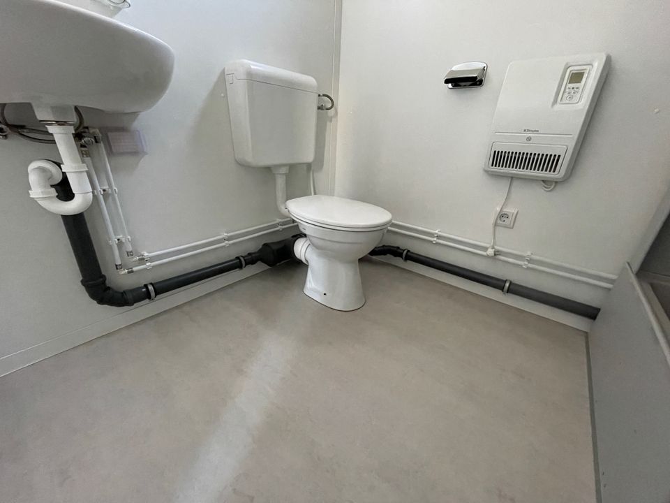 20ft Toilettencontainer Dusche Wohncontainer Bürocontainer Sanitärcontainer in Duisburg