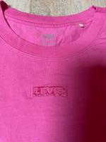 Neues Levi’s T-Shirt Größe 38 Nordrhein-Westfalen - Herford Vorschau