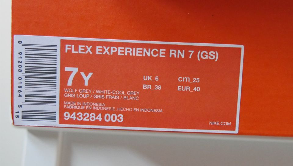 Nike FLEX EXPERIENCE RN 7 (GS) Gr. 40 / UK 6 grau in Springe