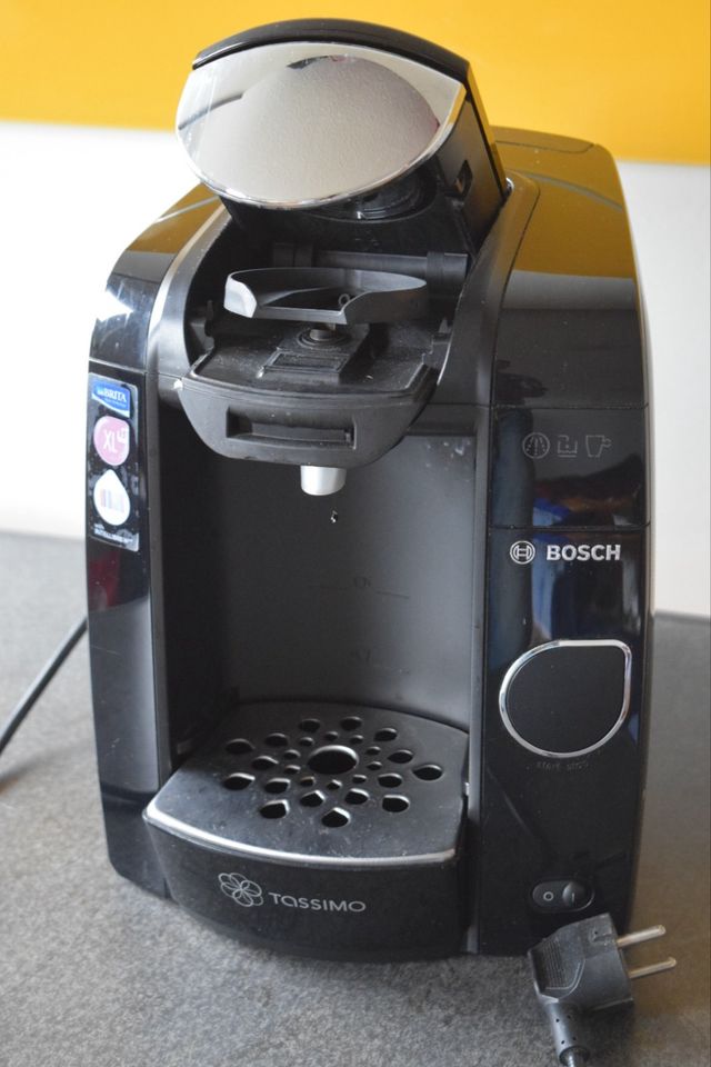 Bosch Tassimo XL CTPM06 Kaffeemaschine Kaffee in Halsbrücke