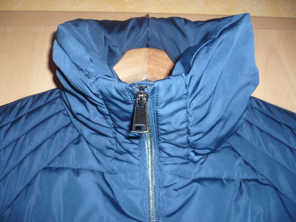 Damen Steppjacke Winterjacke dunkelblau Gr. 38 in Elsdorf