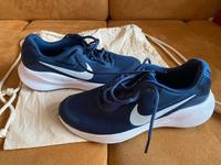 Nike Laufschuhe Größe 42,5 Schleswig-Holstein - Lübeck Vorschau