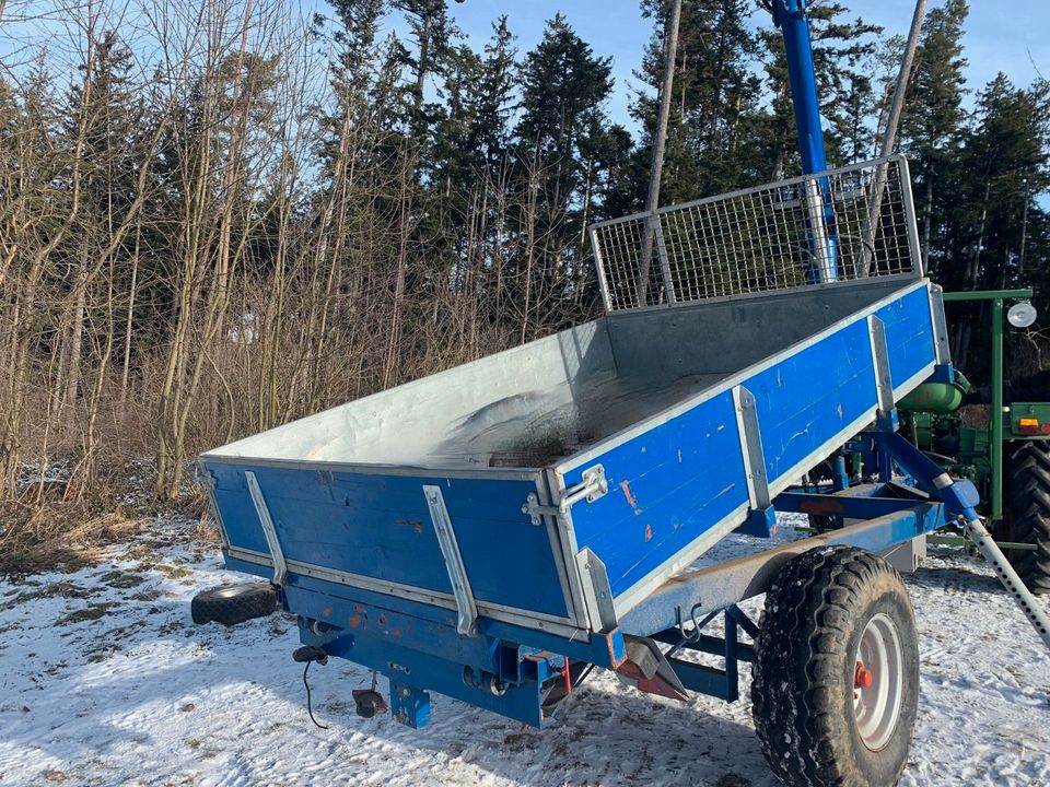 Holz-Rückewagen Atlaskran AL320 Bauernlader Erdarbeiten in Dorfen