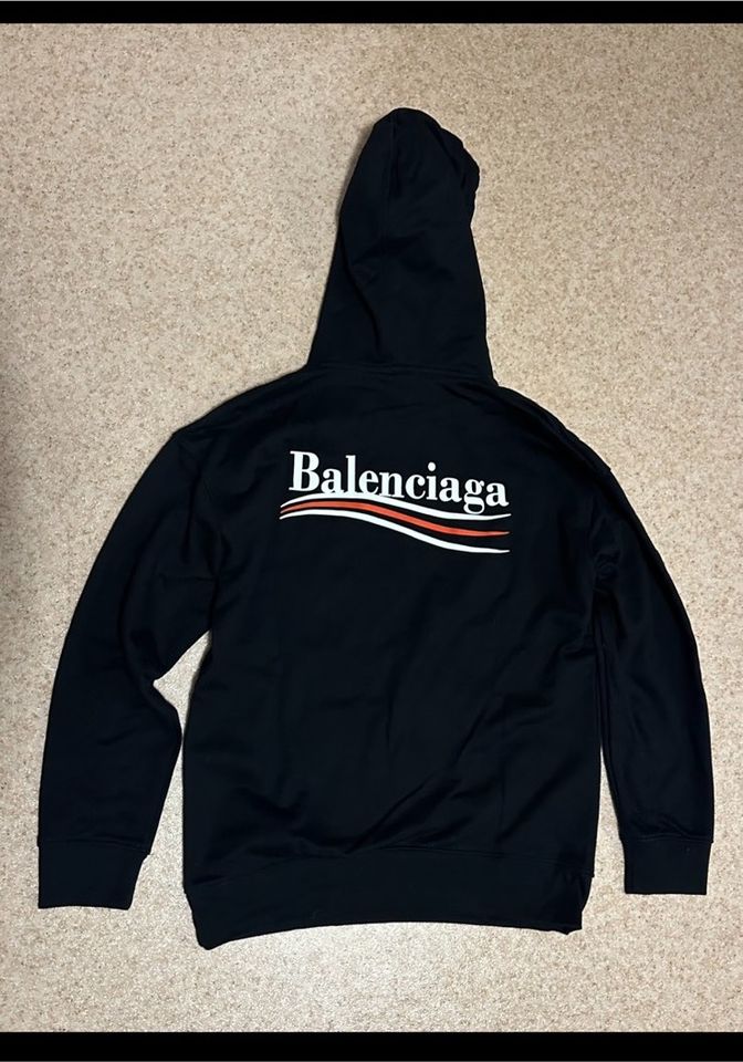 Balenciaga Pullover in Veilsdorf