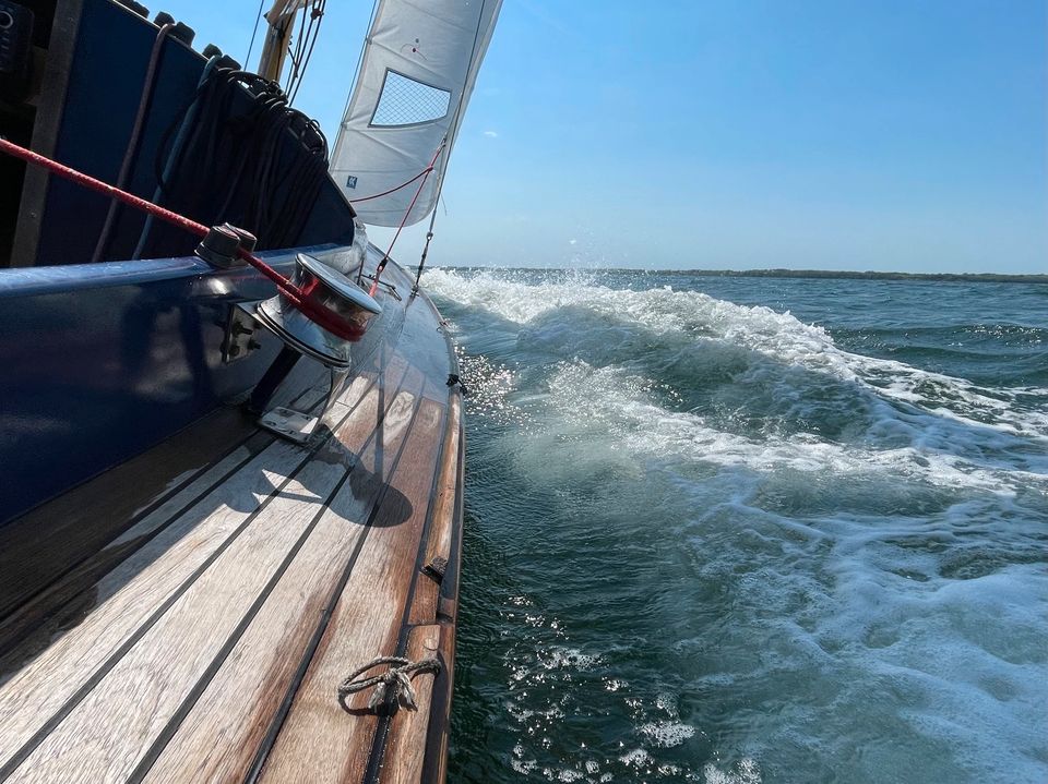 Nordisches Folkeboot GFK / Teakdeck / Kerteminde in Bremen