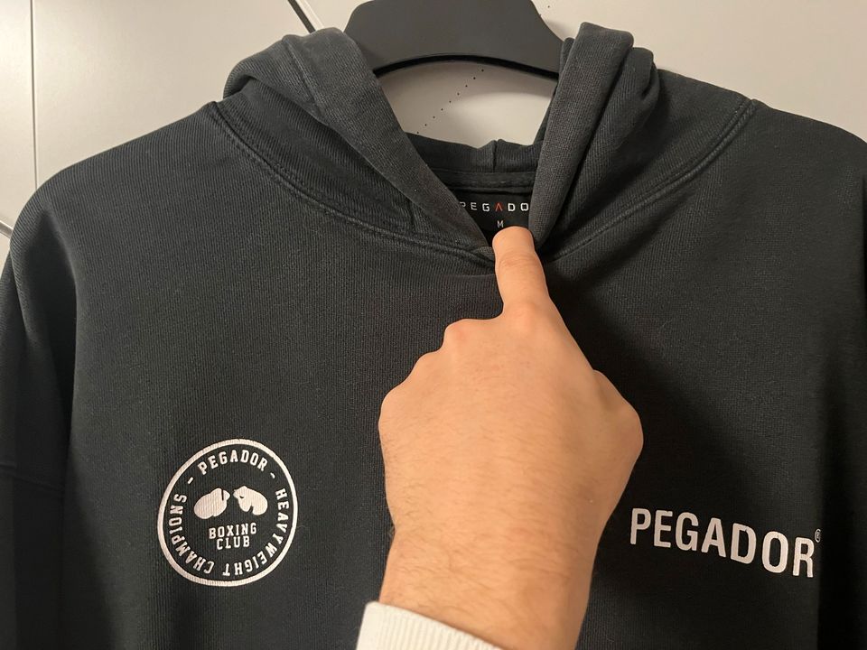 Pegador Hoodie M in Köln