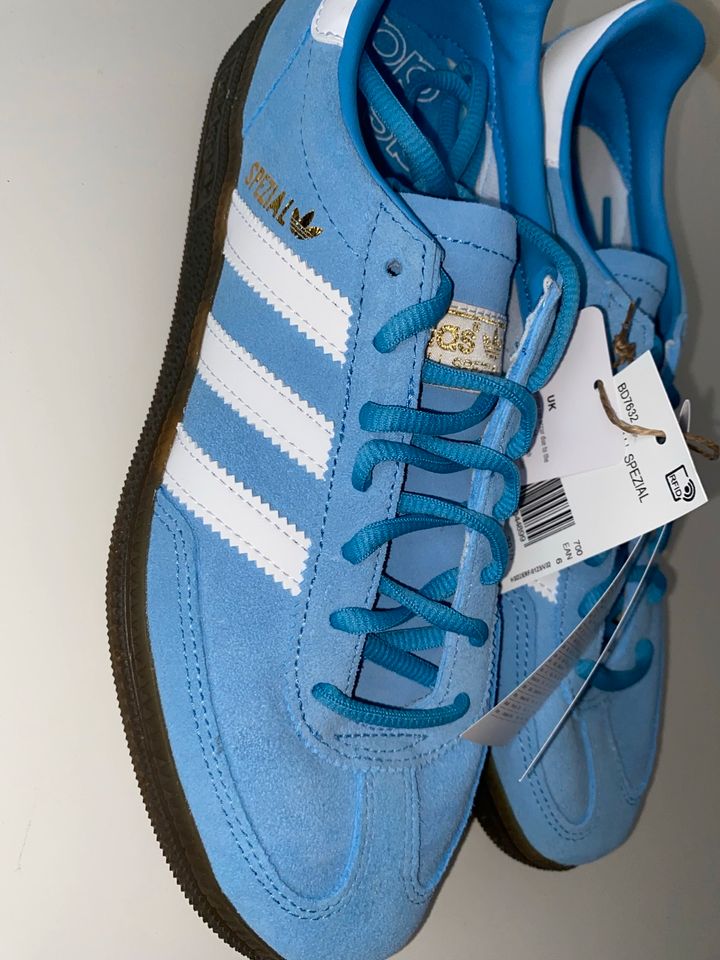 Adidas Handball Spezial  hellblau 39 in Bonn