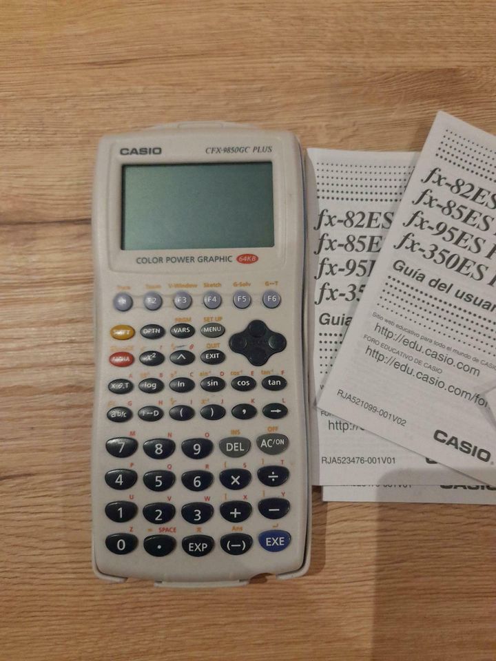 Taschenrechner Grafikfähig Casio CFX-9850GC PLUS in Rohrbach