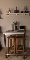 Ikea UTBY Bartisch 75x75 cm + zwei Barhocker Holz massiv Nordrhein-Westfalen - Lippstadt Vorschau