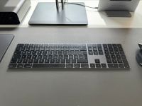Apple Magic Keyboard m. Ziffernblock Spacegrau Bayern - Landshut Vorschau