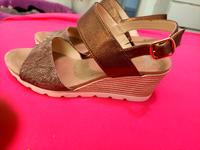 Sandalen Pantoletten  Pumps von Caprice NEU Gr 6,5 Nordrhein-Westfalen - Mettingen Vorschau