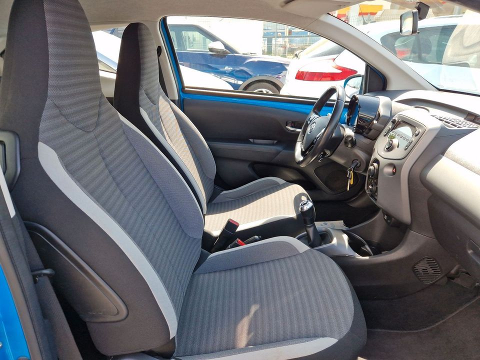 Toyota Aygo 1.0 x-play 3-türer / Klima Bluetooth ZV in Laatzen