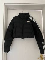 Adidas Jacke  ( Damen, Puffer ,cropped) Niedersachsen - Wilhelmshaven Vorschau