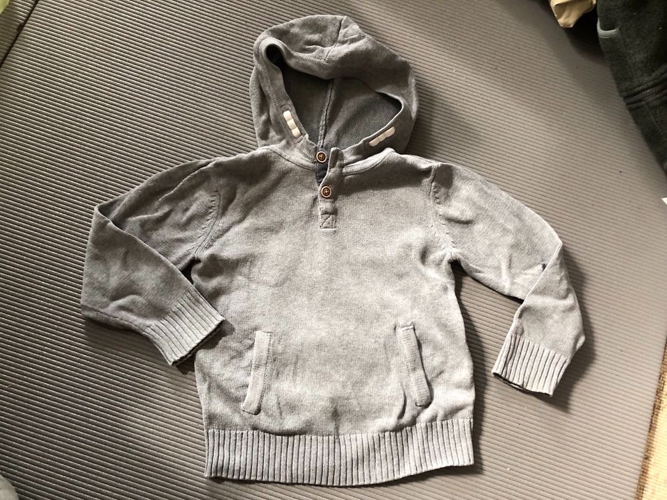 Größe 110 Kinder Pulli Pullover Strick in Hamburg