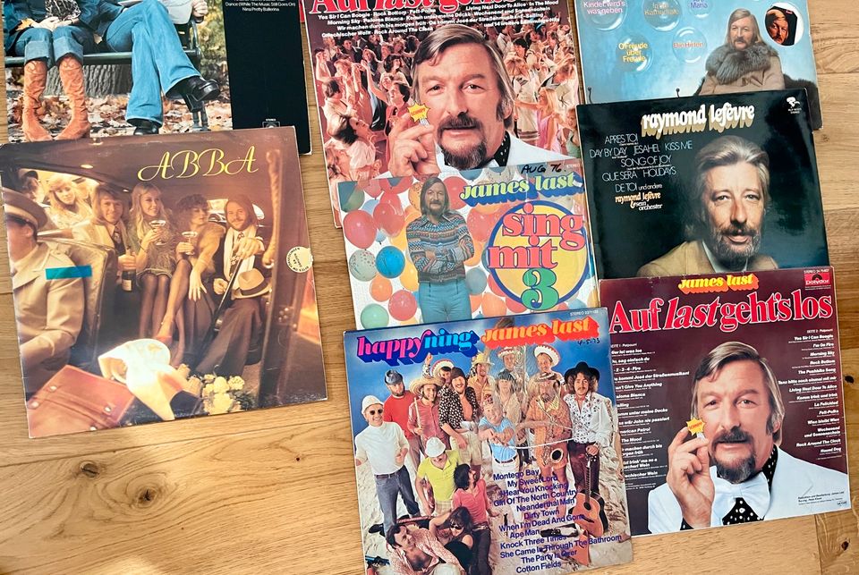 Großes Konvult Schallplatten aus Sammelauflösung in Unkel