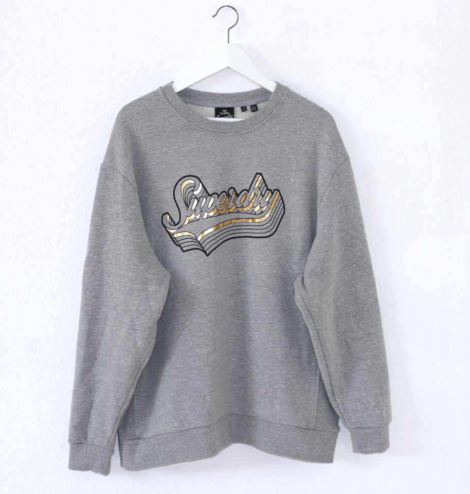 Superdry Sweatshirt Gold Logo Hellgrau gefüttert Gr.L in Hamburg