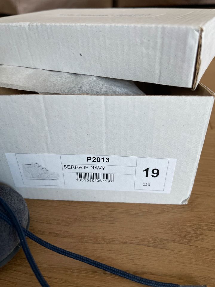 Baby Schuhe Lauflernschuhe Gr 19 blau in Höhenkirchen-Siegertsbrunn