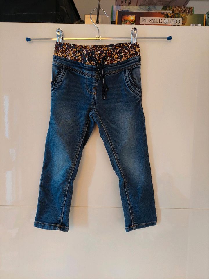 Jeans von dm Pusblu in Düsseldorf