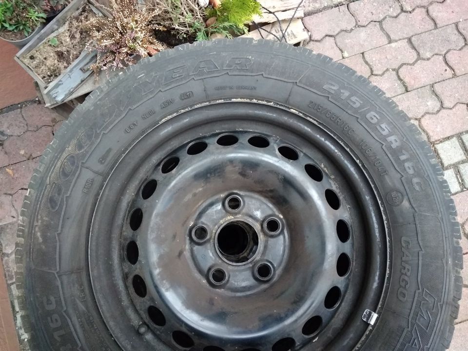 4x Sommerkompletträder VW T5 u. T6 16 Zoll 215/65R16C * 6,5-7mm * in Kahl am Main