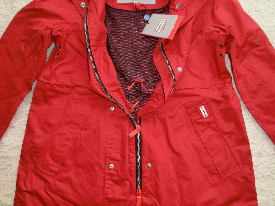 Hunter Regenjacke Regenmantel Festival Damen M rot NEU EU 40 42 in Schneverdingen