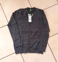 Neu! Benetton Strickjacke,  Jacke Gr.  140 Baden-Württemberg - Rottweil Vorschau